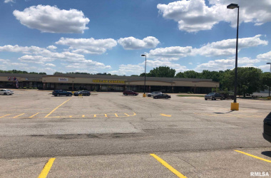 4004 BLACKHAWK, Rock Island, Illinois 61201, ,Commercial/cie,For Sale,BLACKHAWK,QC4212679