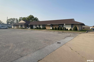 1531 47TH, Moline, Illinois 61265, ,Commercial/cie,For Sale,47TH,QC4219556