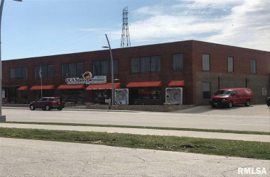 1039 STATE, Bettendorf, Iowa 52722, ,Commercial/cie,For Sale,STATE,QC4219810