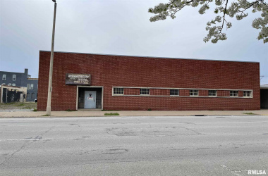 2015 4TH, Rock Island, Illinois 61201, ,Commercial/cie,For Sale,4TH,QC4220609