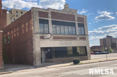 315 4TH, Davenport, Iowa 52801, ,Commercial/cie,For Sale,4TH,QC4221681