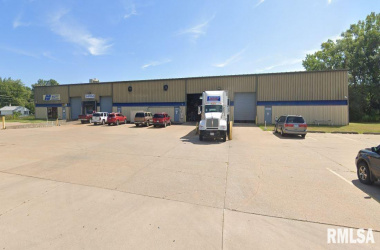 1005 11TH, Milan, Illinois 61264, ,Commercial/cie,For Sale,11TH,QC4222885