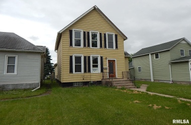 537 2ND, Clinton, Iowa 52732, 3 Bedrooms Bedrooms, ,1 BathroomBathrooms,Single Family,For Sale,2ND,QC4223463