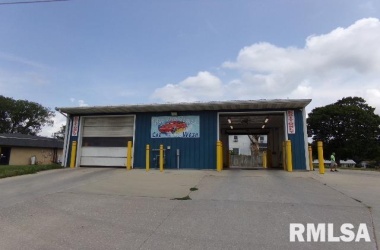 1200 COLUMBUS, West Liberty, Iowa 52776, ,Commercial/cie,For Sale,COLUMBUS,QC4225122