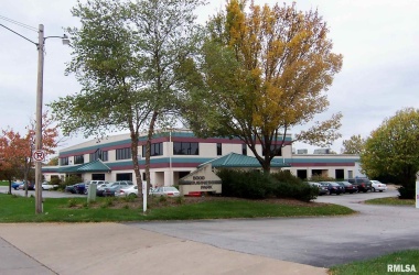 5000 TREMONT, Davenport, Iowa 52807, ,Commercial/cie,For Sale,TREMONT,QC4225188