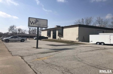 1527 47TH, Moline, Illinois 61265, ,Commercial/cie,For Sale,47TH,QC4225375