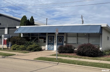 1927 29TH, Moline, Illinois 61265, ,Commercial/cie,For Sale,29TH,QC4225872