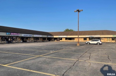 4601 16TH, Moline, Illinois 61265, ,Commercial/cie,For Sale,16TH,QC4225981