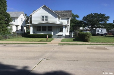 728 6TH, Clinton, Iowa 52732, 3 Bedrooms Bedrooms, ,1 BathroomBathrooms,Single Family,For Sale,6TH,QC4225953