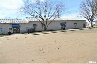 401 9TH, Tipton, Iowa 52772, ,Commercial/cie,For Sale,9TH,QC4220170