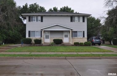 213 65TH, Davenport, Iowa 52806, ,Residential Income,For Sale,65TH,QC4226105