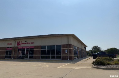 2439 53RD, Bettendorf, Iowa 52722, ,Commercial/cie,For Sale,53RD,QC4226216