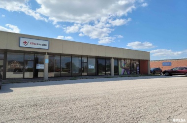 2393 CUMBERLAND, Bettendorf, Iowa 52722, ,Commercial/cie,For Sale,CUMBERLAND,QC4226272