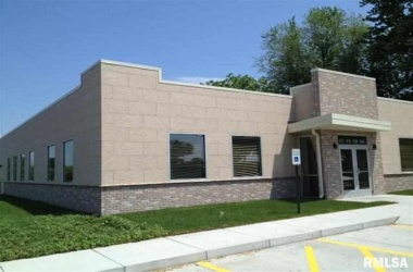 872 TANGLEFOOT, Bettendorf, Iowa 52722, ,Commercial/cie,For Sale,TANGLEFOOT,QC4226334