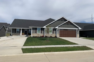 3044 Mary Leigh, Bettendorf, Iowa 52722, 3 Bedrooms Bedrooms, ,2 BathroomsBathrooms,Attached Condo,For Sale,Mary Leigh,QC4226442