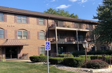 1350 KIMBERLY RIDGE, Bettendorf, Iowa 52722, 2 Bedrooms Bedrooms, ,2 BathroomsBathrooms,Attached Condo,For Sale,KIMBERLY RIDGE,QC4226518