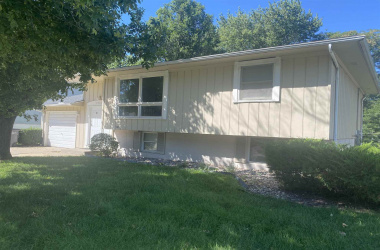 3718 29TH, Bettendorf, Iowa 52722, 3 Bedrooms Bedrooms, ,2 BathroomsBathrooms,Single Family,For Rent,29TH,QC4226577