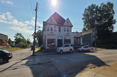 1629 WASHINGTON, Davenport, Iowa 52804, ,Commercial/cie,For Sale,WASHINGTON,QC4226592