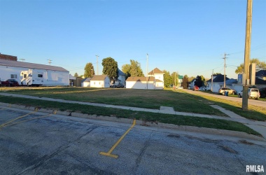 402 MAIN, Lost Nation, Iowa 52254, ,Lots,For Sale,MAIN,QC4226664