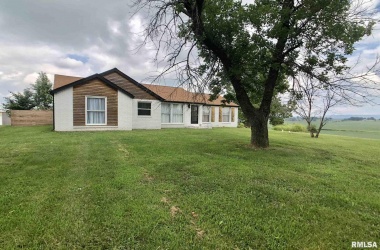 715 Highway 34, Harrisburg, Illinois 62946, 3 Bedrooms Bedrooms, ,2 BathroomsBathrooms,Single Family,For Sale,Highway 34,QC4226703