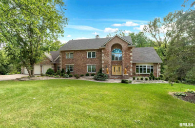 4484 VALLEY BROOK, Bettendorf, Iowa 52722, 5 Bedrooms Bedrooms, ,4 BathroomsBathrooms,Single Family,For Sale,VALLEY BROOK,QC4226743