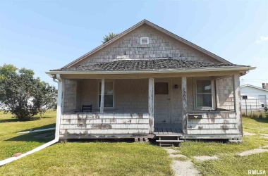 2363 CHANCY, Clinton, Iowa 52732, 2 Bedrooms Bedrooms, ,1 BathroomBathrooms,Single Family,For Sale,CHANCY,QC4226863