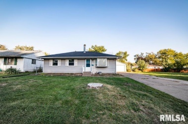 2607 CYPRESS, Bettendorf, Iowa 52722, 3 Bedrooms Bedrooms, ,2 BathroomsBathrooms,Single Family,For Sale,CYPRESS,QC4226945