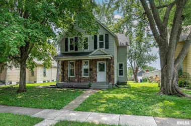 2023 5TH, Davenport, Iowa 52802, 3 Bedrooms Bedrooms, ,2 BathroomsBathrooms,Single Family,For Rent,5TH,QC4227058