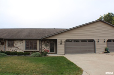 106 5TH, Fulton, Illinois 61252, 3 Bedrooms Bedrooms, ,3 BathroomsBathrooms,Attached Single Family,For Sale,5TH,QC4227143