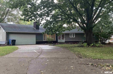 4216 35TH, Moline, Illinois 61265, 4 Bedrooms Bedrooms, ,2 BathroomsBathrooms,Single Family,For Sale,35TH,QC4227497